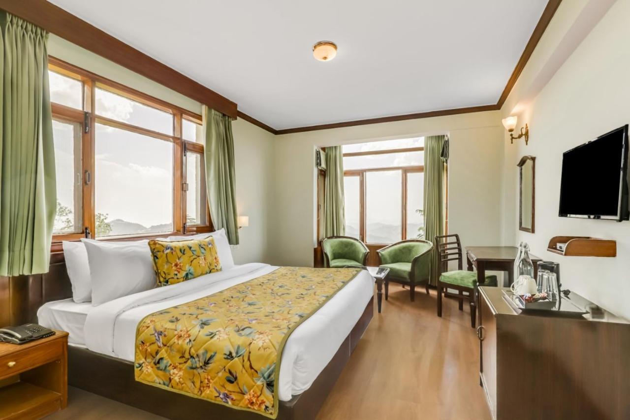 Summit Le Royale Hotel, Shimla Exterior photo