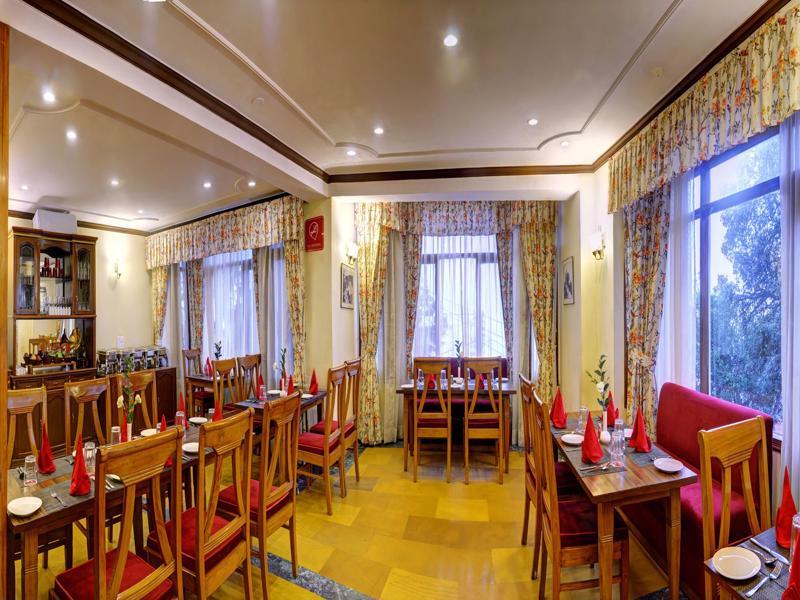Summit Le Royale Hotel, Shimla Exterior photo